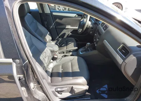 2014 Volkswagen Jetta Se из США, поврежденный, VIN 3VWD17AJ6EM202499